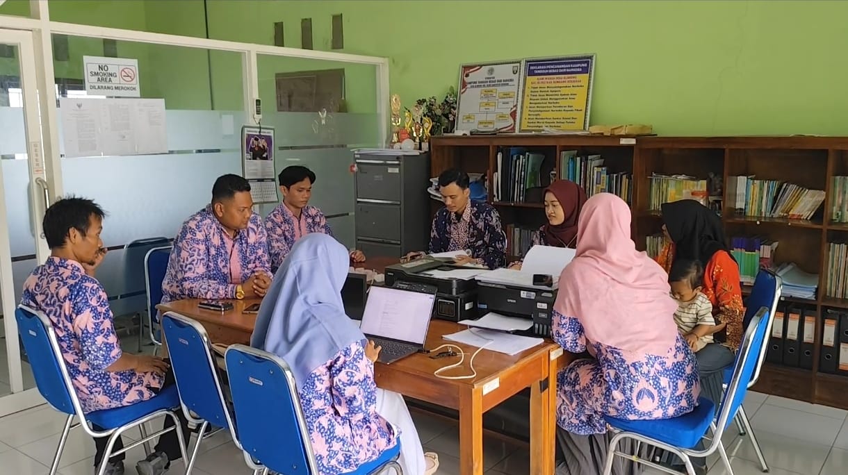 MONEV FKD DALAM RDS DAN JENTIK DILAKSANAKAN PADA 14 DESA SEKECAMATAN SLUKE