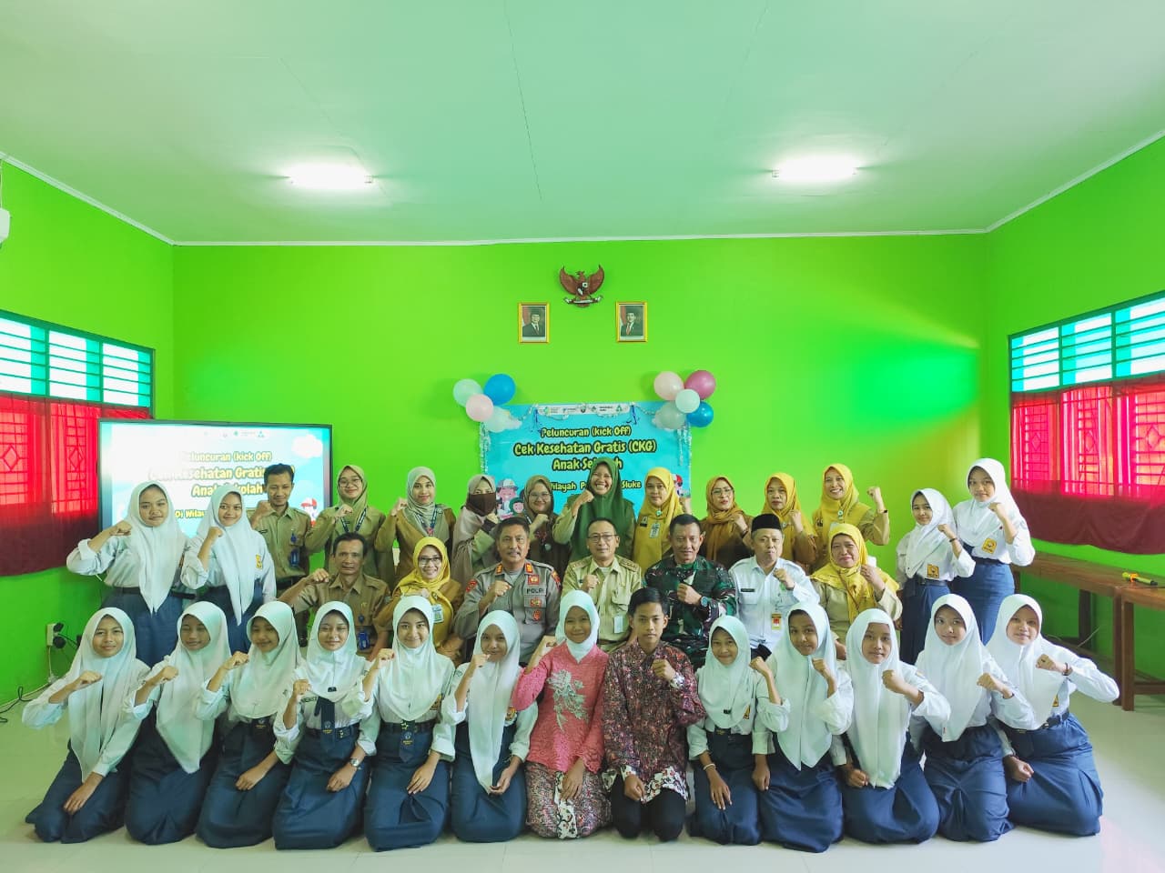 PEMERIKSAAN KESEHATAN ANAK SEKOLAH