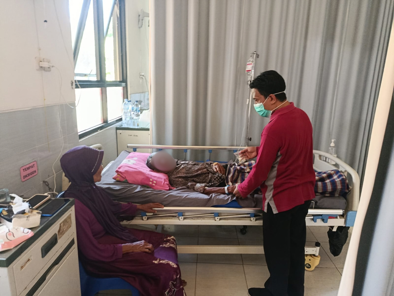Penerapan Identifikasi Pasien dan Prinsip 7 Benar Obat Sebagai Upaya Peningkatan Keselamatan Pasien di Puskesmas Sluke